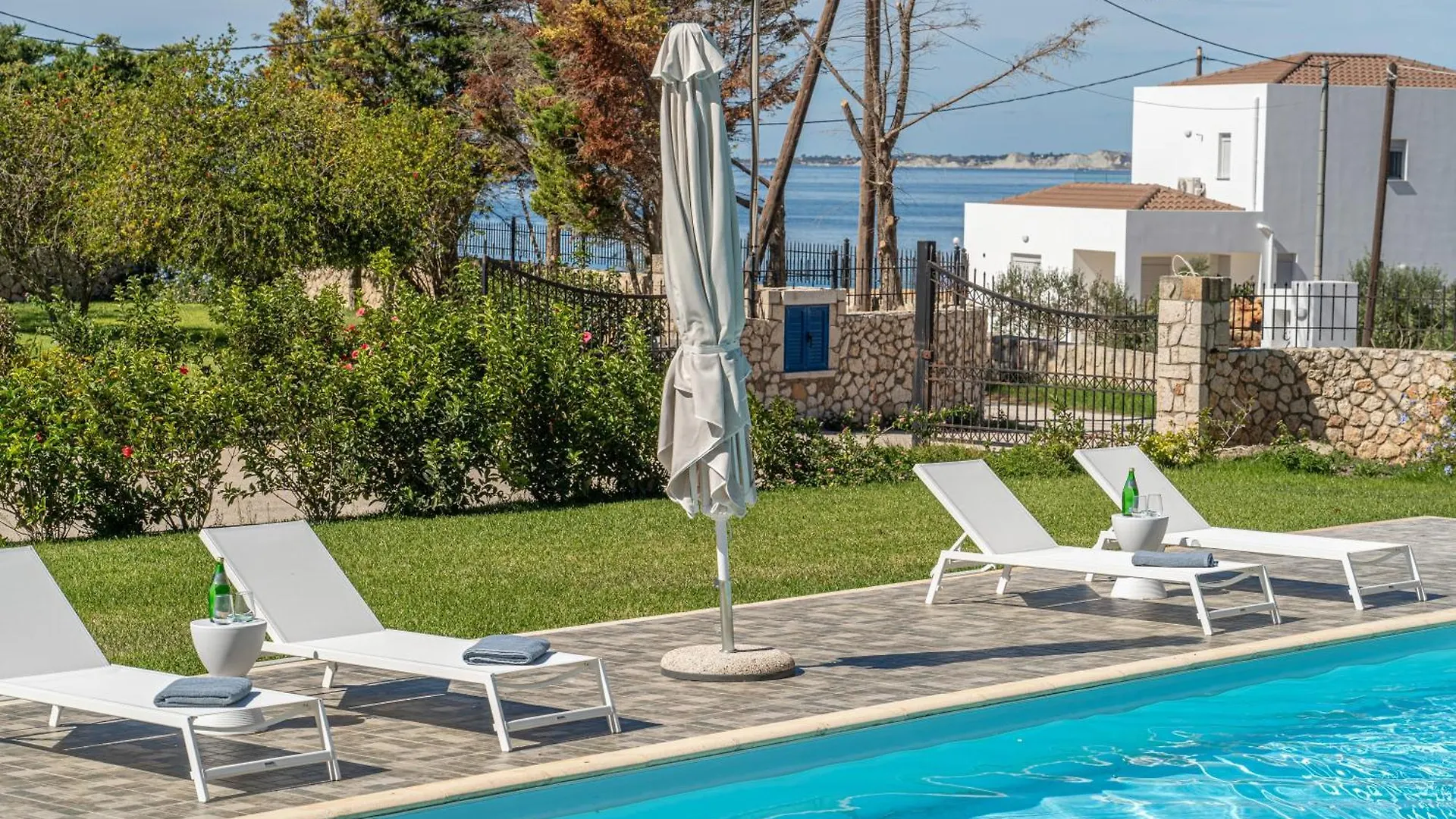 Eglina Celeste Villa Миния 0*,  Греция